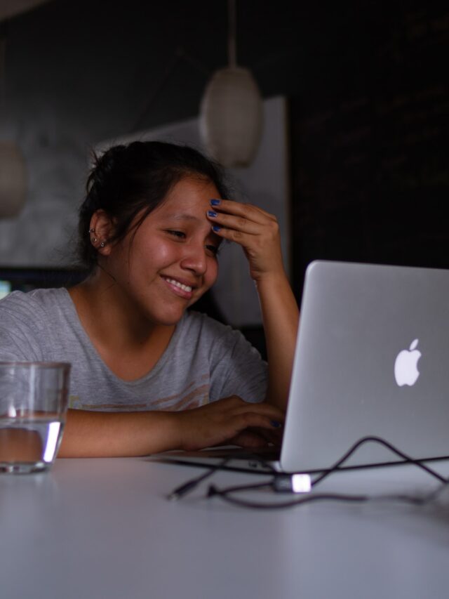 10 Smart Ways for Students to Earn Money